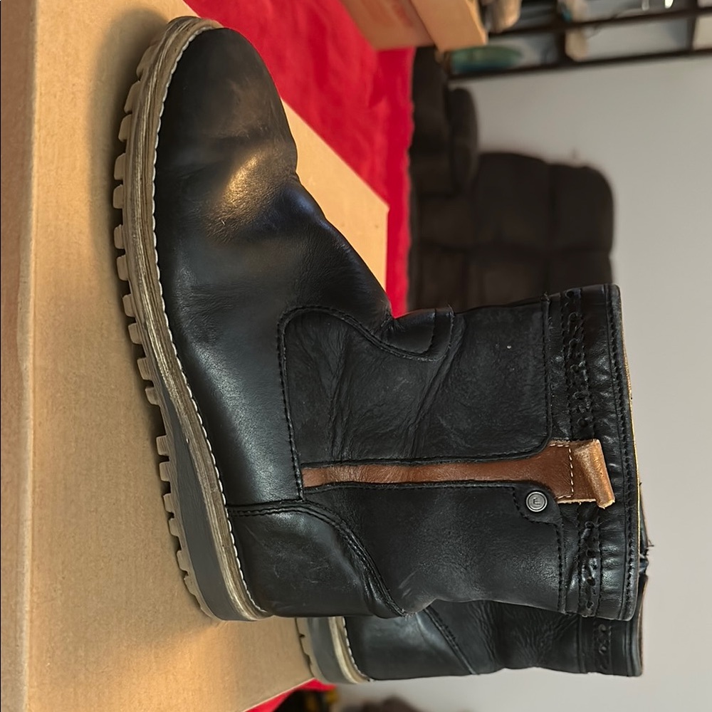 Black Leather Kid’s Boots
